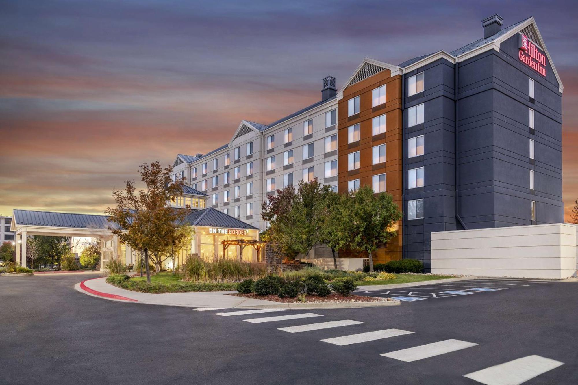 Hilton Garden Inn Denver Airport Aurora Exterior photo
